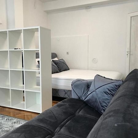 Stan Na Dan Apartment Нови пазар Екстериор снимка